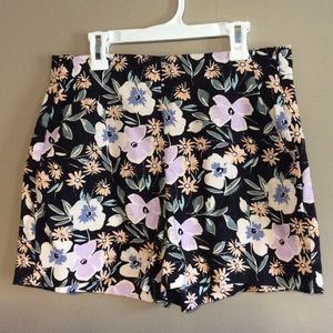 Floral high-waist shorts